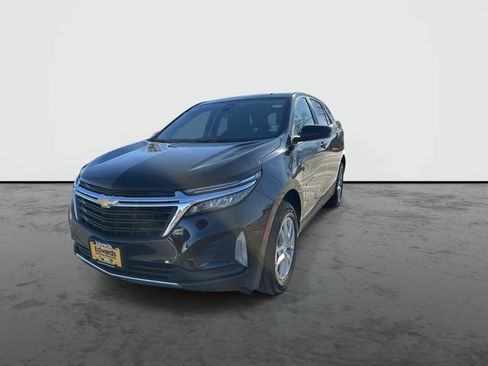 Used 2024 Chevrolet Equinox LT image 3