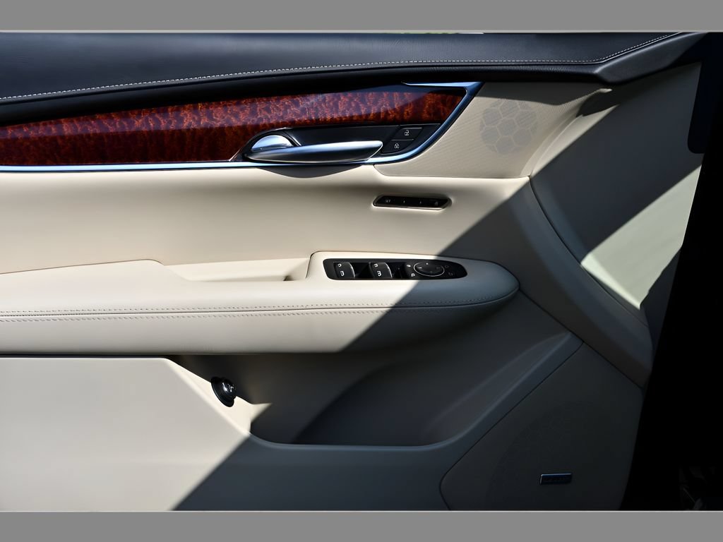Used 2019 Cadillac XT5 Luxury FWD image 27