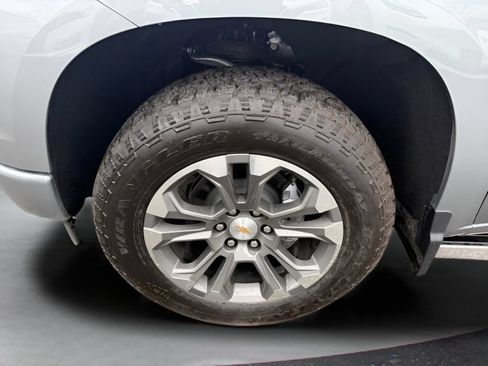 Used 2026 Chevrolet Silverado 1500 High Country w/ Technology Package AWD/4WD image 18