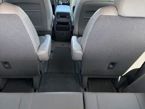 Used 2017 Buick Enclave Leather AWD/4WD image 21