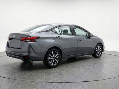 Used 2025 Nissan Versa SV image 9