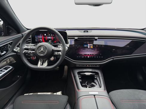 Used 2025 Mercedes-Benz E 53 AMG e 4MATIC Sedan image 14