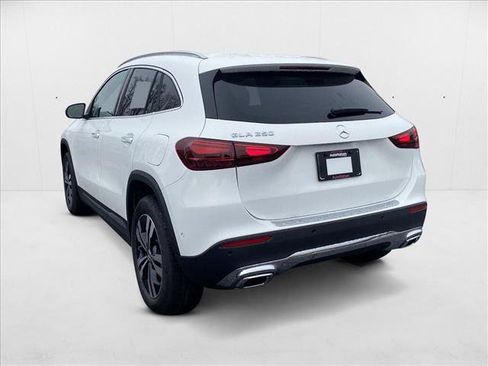 New 2025 Mercedes-Benz GLA 250 image 10