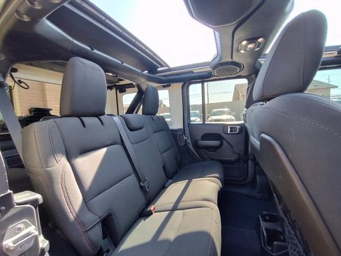 Used 2020 Jeep Wrangler Unlimited Rubicon AWD/4WD image 47