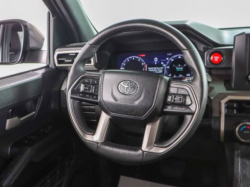 Used 2024 Toyota Tacoma TRD Off-Road AWD/4WD image 12