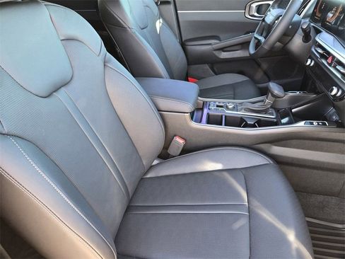 New 2026 Kia Sorento S w/ S Panoramic Sunroof Package FWD image 11