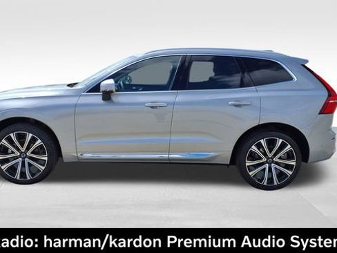 Certified 2023 Volvo XC60 B5 Ultimate w/ Climate Package image 5