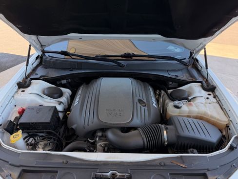 Used 2022 Chrysler 300 S w/ Comfort Group RWD image 2