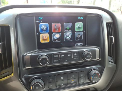 Used 2018 Chevrolet Silverado 1500 LT w/ LT Convenience Package AWD/4WD image 32