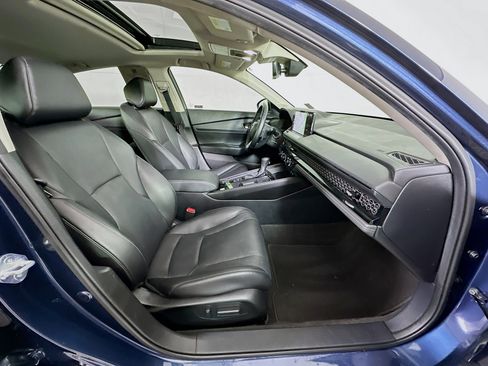 Used 2025 Honda Accord Touring image 30