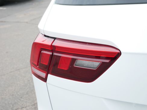 Certified 2024 Volkswagen Tiguan S image 17