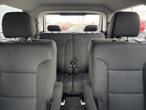 Used 2022 GMC Acadia SLE w/ Driver Convenience Package image 19