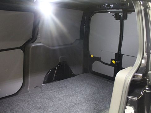 Used 2023 Ford Transit Connect XLT w/ Trailer Tow Package image 21