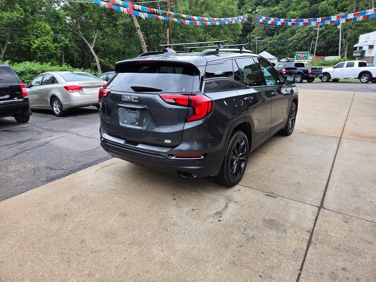 Used 2020 GMC Terrain SLT w/ Preferred Package AWD/4WD image 7