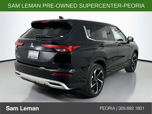 Used 2024 Mitsubishi Outlander AWD image 7