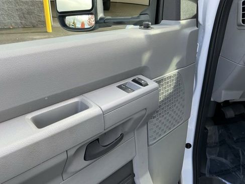 New 2026 Ford E-350 and Econoline 350 Super Duty w/ Power Equipment Group image 12