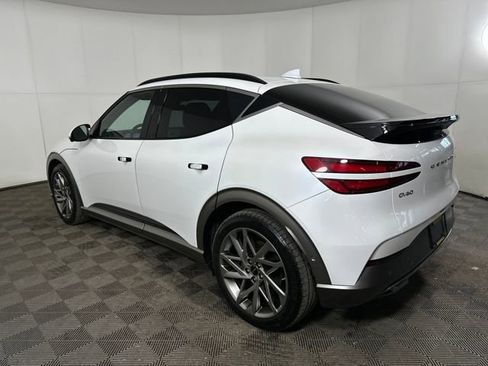 Used 2023 Genesis GV60 Advanced image 5