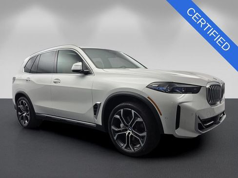Used 2025 BMW X5 sDrive40i w/ Parking Assistance Package RWD image 1