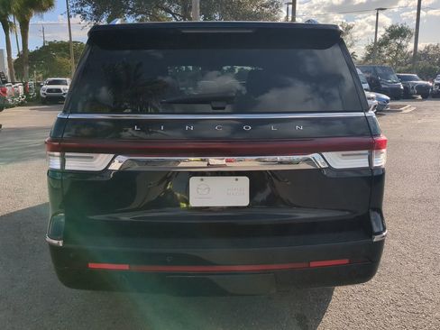 Used 2024 Lincoln Navigator Reserve image 6