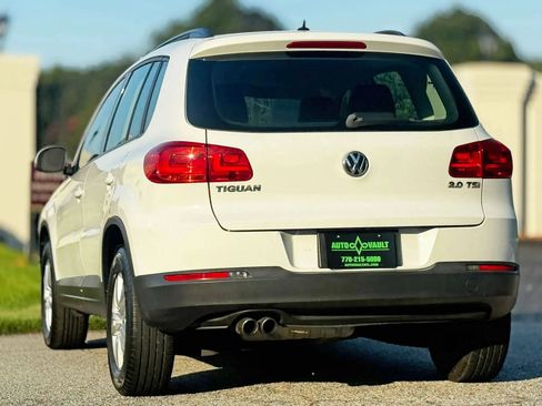 Used 2016 Volkswagen Tiguan S FWD image 9
