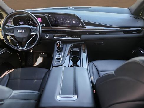 Used 2023 Cadillac Escalade Luxury w/ LPO, Illumination Package image 27