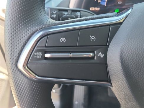 New 2026 Chevrolet Equinox EV LT image 27