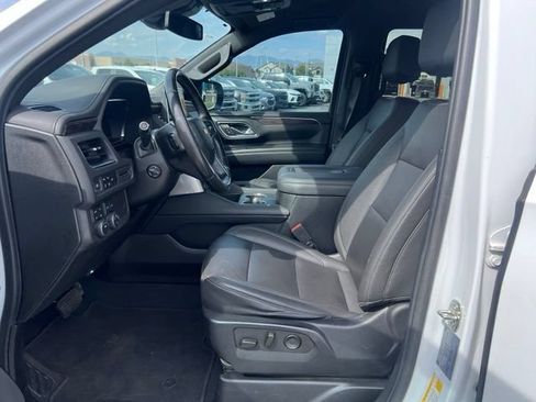 Used 2023 Chevrolet Tahoe LT w/ Luxury Package AWD/4WD image 15