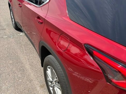 Used 2023 Chevrolet Traverse LT AWD/4WD image 5