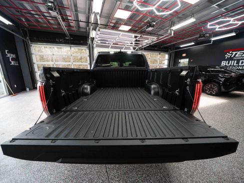 Used 2023 Toyota Tundra Limited image 27