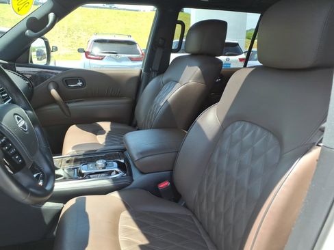 Used 2023 Nissan Armada Platinum w/ Captain's Chairs Package AWD/4WD image 11