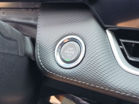 New 2027 Chevrolet Equinox LT FWD image 36
