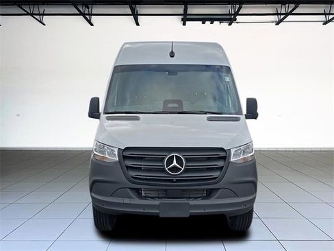 New 2025 Mercedes-Benz Sprinter 2500 image 2