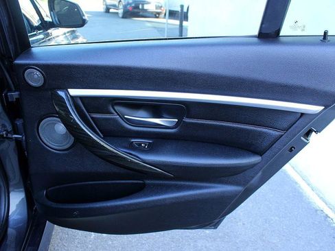 Used 2017 BMW 340i Sedan image 16