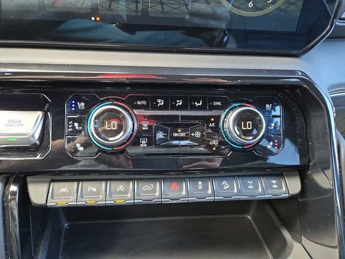Used 2024 GMC Sierra 1500 AT4X AWD/4WD image 25