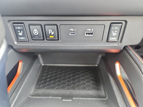 Used 2023 Nissan Frontier PRO-4X w/ Pro Convenience Package AWD/4WD image 29