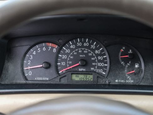 Used 2005 Toyota Corolla CE FWD image 22