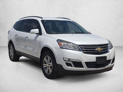 Used 2016 Chevrolet Traverse LT FWD image 3