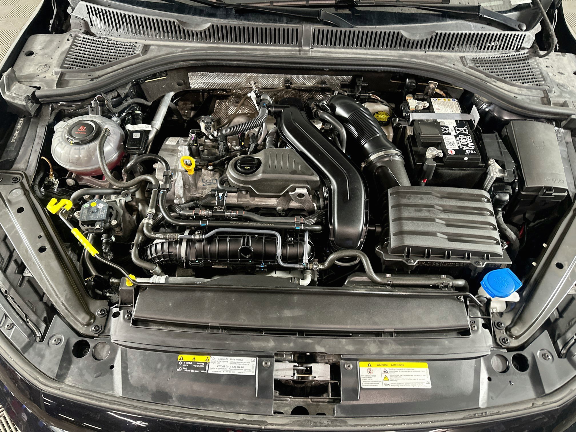 Used 2025 Volkswagen Jetta SE FWD image 32