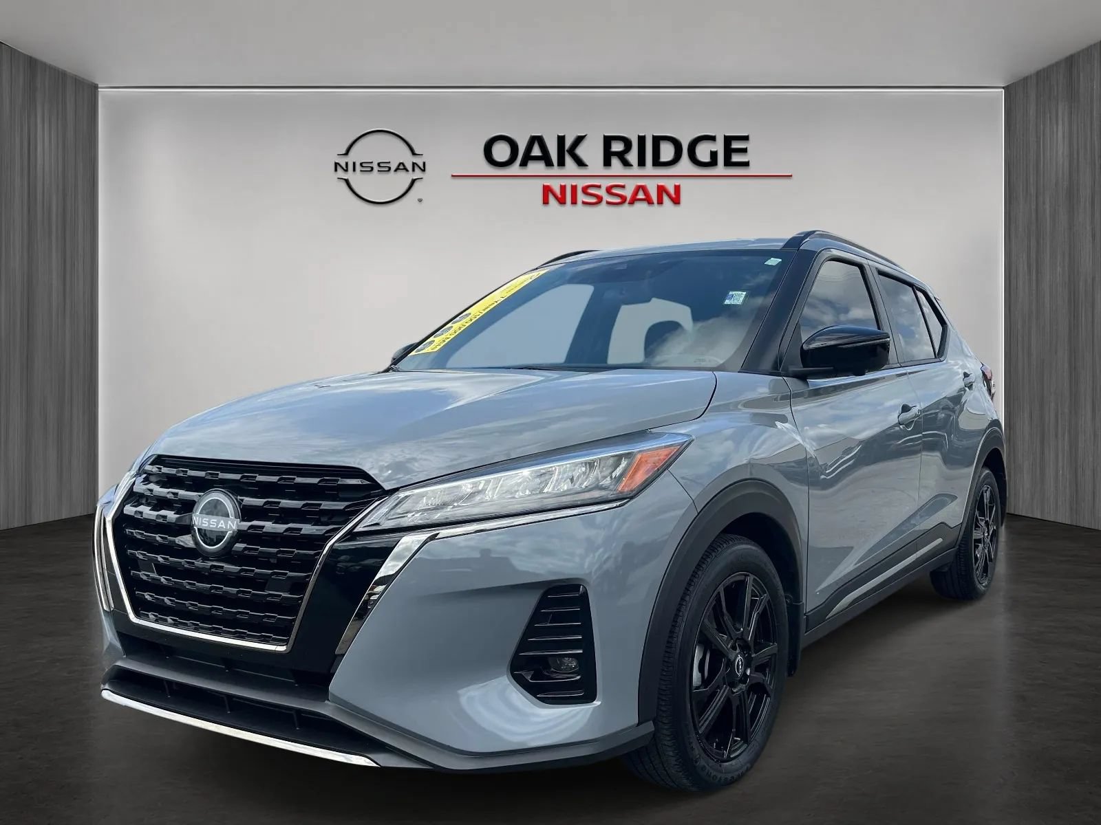 Used 2024 Nissan Kicks SR FWD image 7