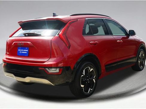 Used 2023 Kia Niro Wave FWD image 9