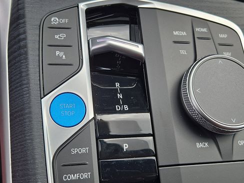 Certified 2025 BMW i4 xDrive40i w/ M Sport Package image 16