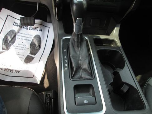 Used 2017 Ford Escape SE w/ Equipment Group 201A AWD/4WD image 11