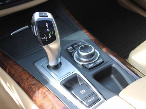 Used 2012 BMW X5 xDrive35d image 27