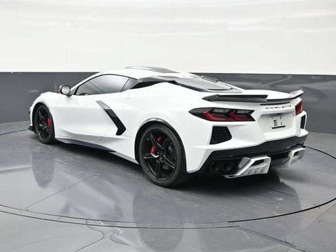 Used 2025 Chevrolet Corvette Stingray Coupe w/ 1LT RWD image 3