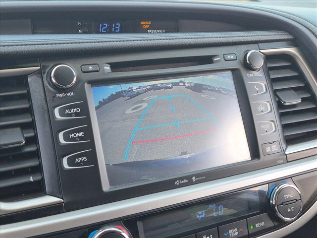 Used 2014 Toyota Highlander XLE AWD/4WD image 19