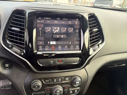 Certified 2019 Jeep Cherokee Limited image 20