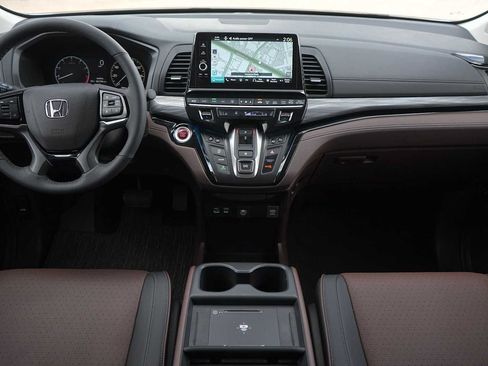 Used 2026 Honda Odyssey Elite image 10