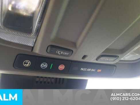 Used 2025 Chevrolet Silverado 1500 LT image 34