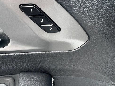 Used 2025 Chrysler Pacifica Select FWD image 20