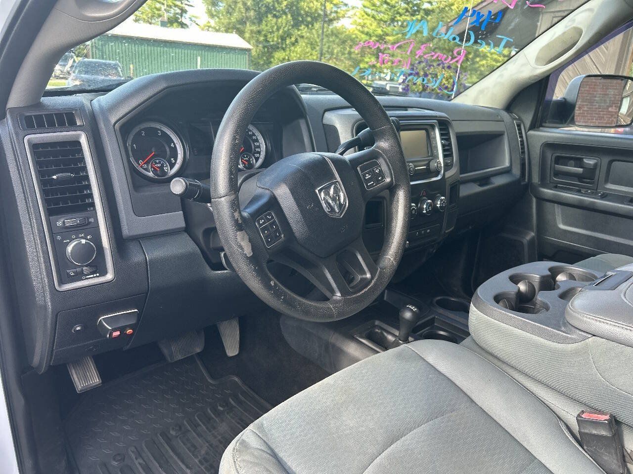 Used 2015 RAM 2500 Tradesman w/ Chrome Appearance Group AWD/4WD image 9